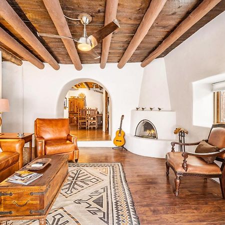 Villa Pueblo Revival à Taos Extérieur photo