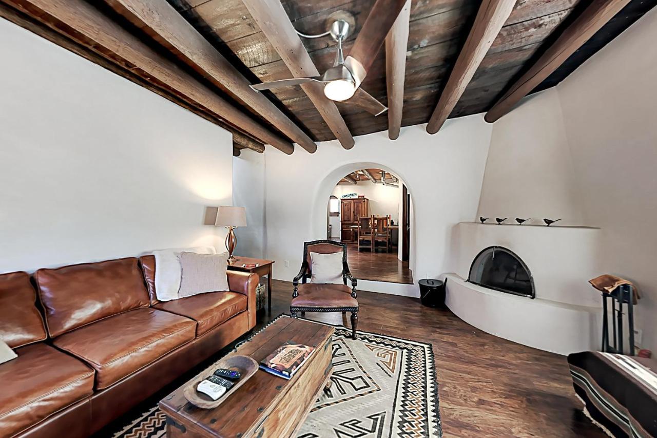 Villa Pueblo Revival à Taos Extérieur photo