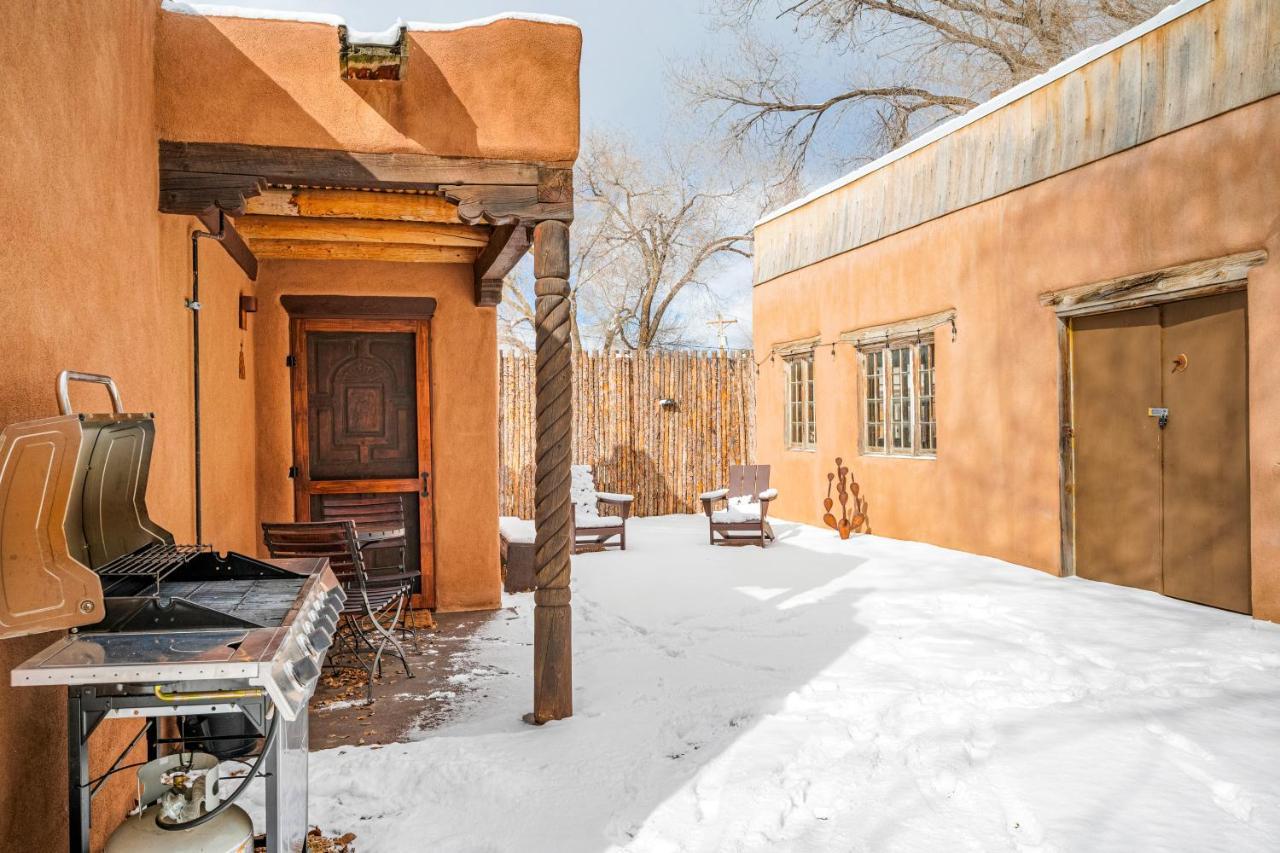 Villa Pueblo Revival à Taos Extérieur photo