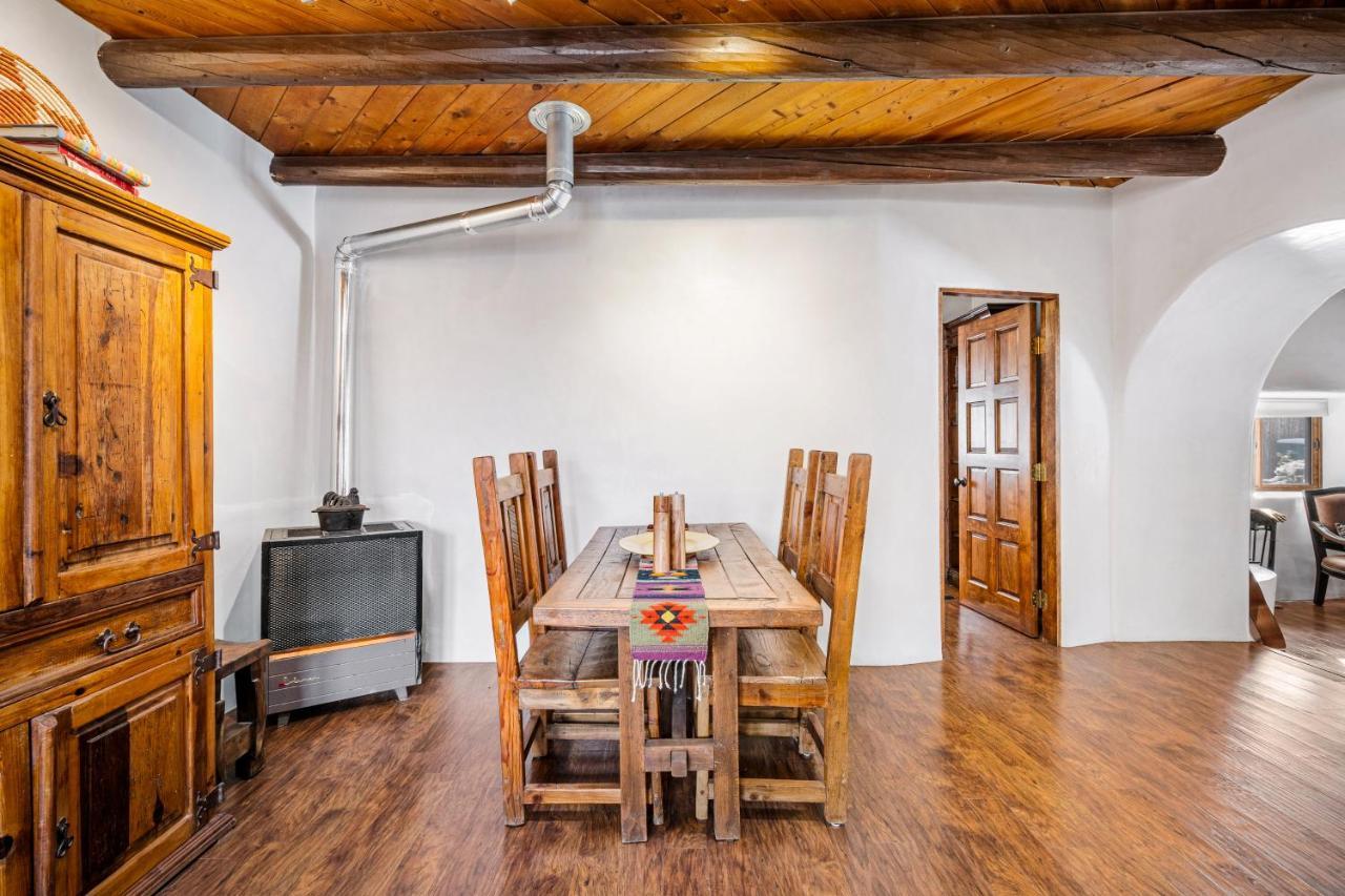 Villa Pueblo Revival à Taos Extérieur photo